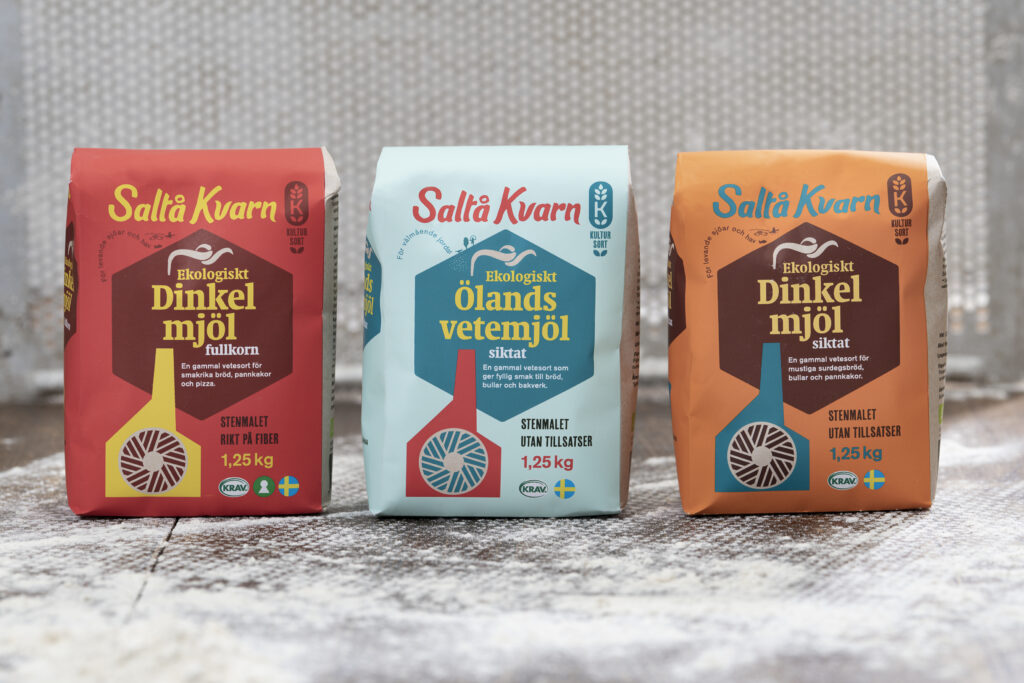 Dinkelmjöl och vetemjöl